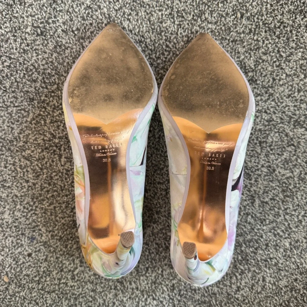 Ted Baker Vyixyn Pumps Women 39.5 US 9 EUC Floral Evening Heels Shoes Pink